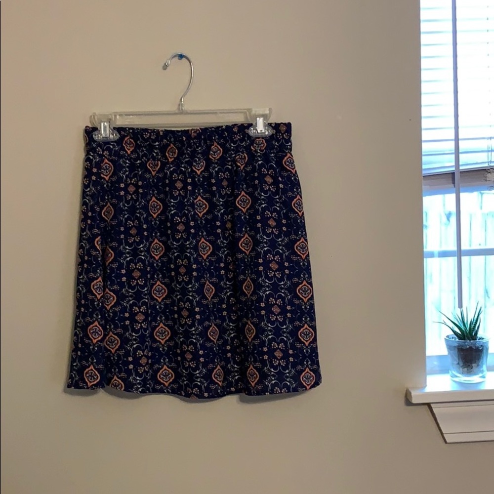 Mini patterned skirt